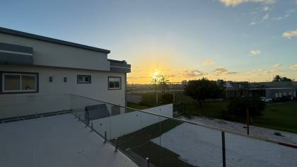 Casa no Damha Beach Resort – Exclusividade, Sofisticação e Conforto à Beira-Mar!