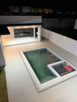 Casa à venda no Damha Beach Resort – Luxo, Conforto e Exclusividade!