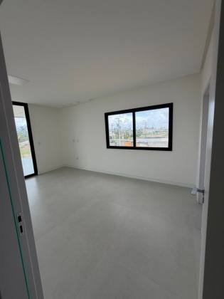 Casa à venda no Damha Beach Resort – Luxo, Conforto e Exclusividade!
