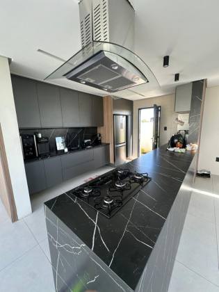 Casa Nova no Alphaville Sergipe – Frente Leste de Esquina