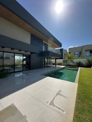 Casa Nova no Alphaville Sergipe – Frente Leste de Esquina