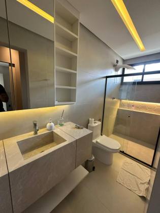 Casa Nova no Alphaville Sergipe – Frente Leste de Esquina