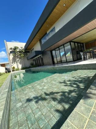 Casa Nova no Alphaville Sergipe – Frente Leste de Esquina