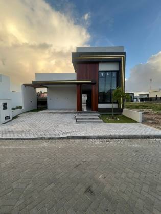 Casa no Condomínio Maluí Residence | 3/4 sendo 1 suíte | Piscina