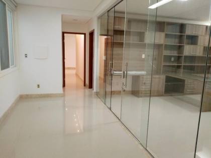 Casa de Alto Padrão no Condomínio Ravines – Aruana