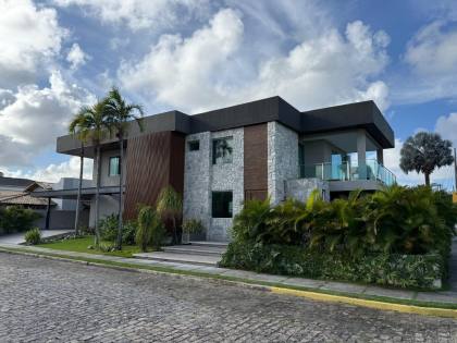 Casa de Alto Padrão no Condomínio Maria Rezende Machado - Aruana