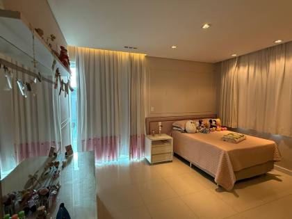 Casa de Alto Padrão no Condomínio Maria Rezende Machado - Aruana