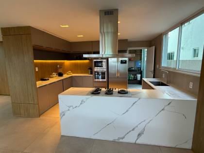 Casa de Alto Padrão no Condomínio Maria Rezende Machado - Aruana