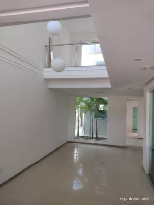 Casa à Venda no Condomínio Rota do Sol - Frente Leste | Próximo a praia