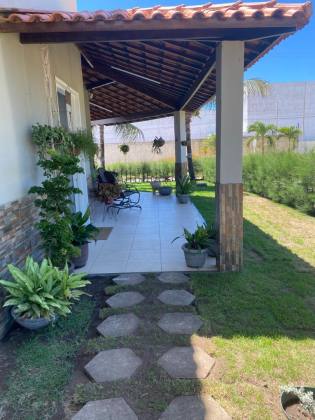 Excelente casa à venda no Condomínio Costa Marina na Aruana