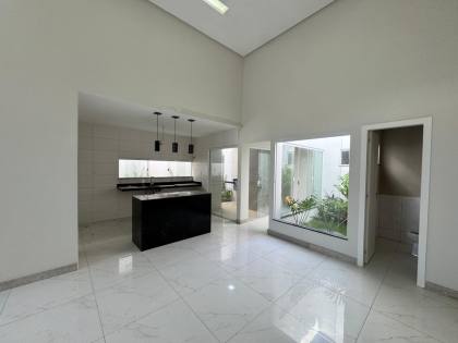 Casa à Venda no Loteamento Luar da Barra