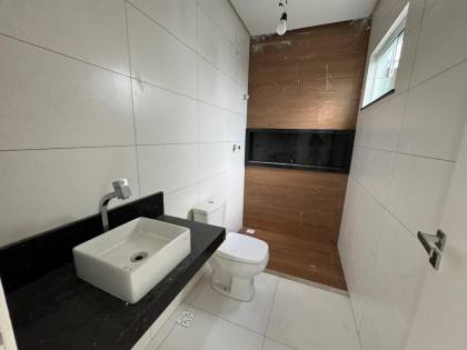 Casa à Venda no Loteamento Luar da Barra