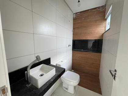 Casa à Venda no Loteamento Luar da Barra