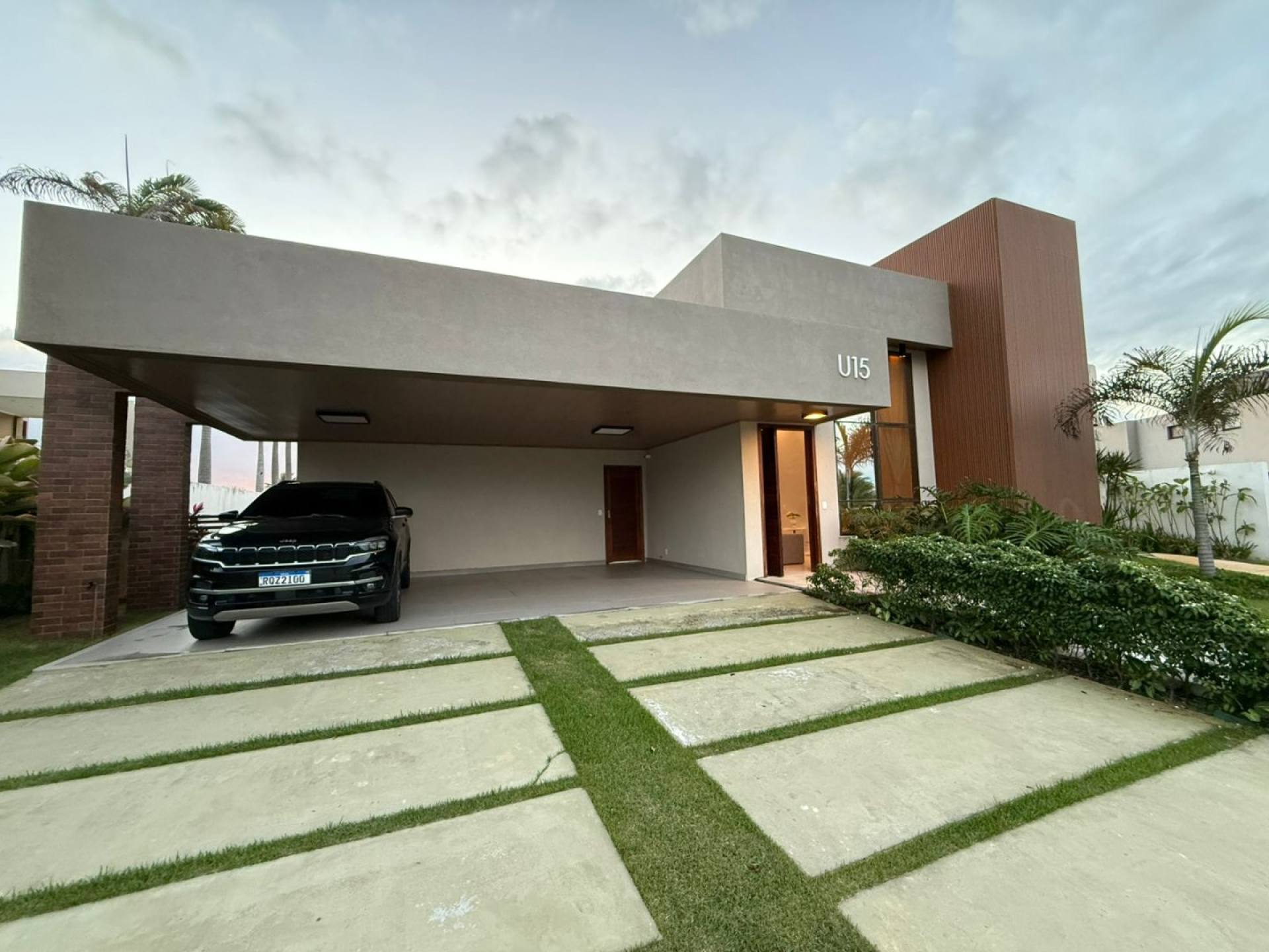 Belíssima Casa à Venda no Residencial Damha – Exclusividade | Porteira Fechada