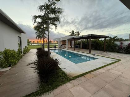 Belíssima Casa à Venda no Residencial Damha – Exclusividade | Porteira Fechada