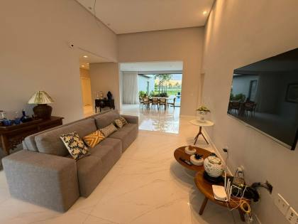 Belíssima Casa à Venda no Residencial Damha – Exclusividade | Porteira Fechada