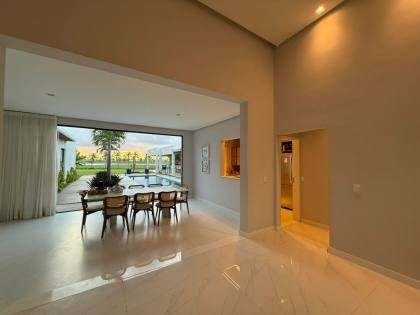 Belíssima Casa à Venda no Residencial Damha – Exclusividade | Porteira Fechada