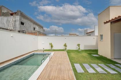 Casa à Venda no Condomínio Morada do Lago – A 800m da Praia!