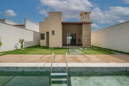 Casa à Venda no Condomínio Morada do Lago – A 800m da Praia!