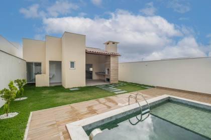 Casa à Venda no Condomínio Morada do Lago – A 800m da Praia!