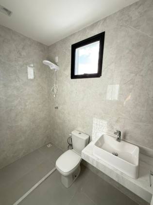 Belíssima Casa Duplex no Condomínio Villaredo Barra – Pé na Areia com Estrutura de Resort!