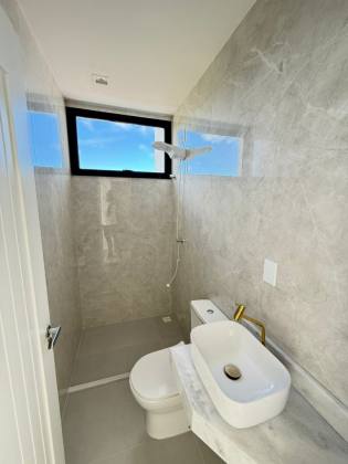 Belíssima Casa Duplex no Condomínio Villaredo Barra – Pé na Areia com Estrutura de Resort!