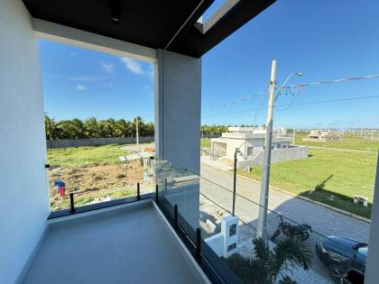 Belíssima Casa Duplex no Condomínio Villaredo Barra – Pé na Areia com Estrutura de Resort!