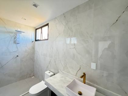 Belíssima Casa Duplex no Condomínio Villaredo Barra – Pé na Areia com Estrutura de Resort!