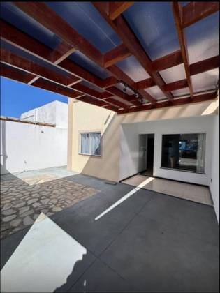 Casa à venda no Luar da Barra