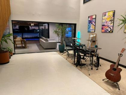 Belíssima casa à venda no Residencial Damha