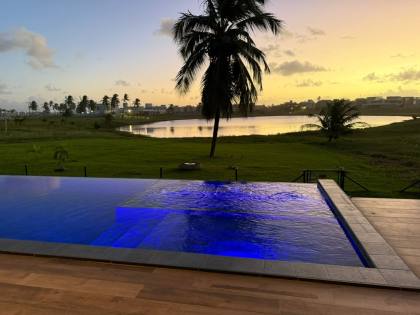 Belíssima casa à venda no Residencial Damha