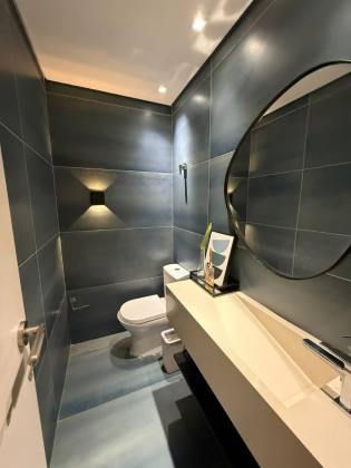 Belíssima casa à venda no Residencial Damha