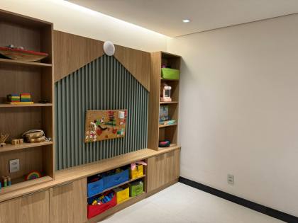 Belíssima casa à venda no Residencial Damha