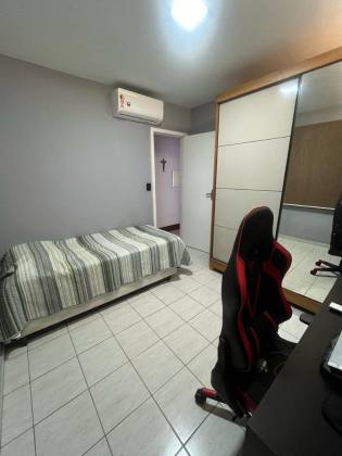 Casa no Condomínio Via Mares