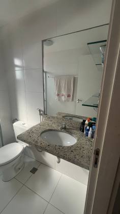 Apartamento à venda na Atalaia