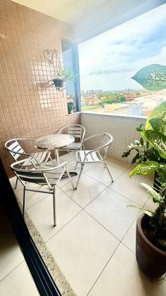 Apartamento à venda na Atalaia