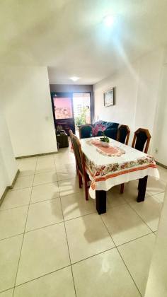 Apartamento à venda na Atalaia