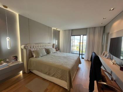 Casa à Venda no Condomínio Terras Alphaville I