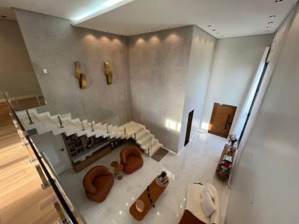 Casa à Venda no Condomínio Terras Alphaville I