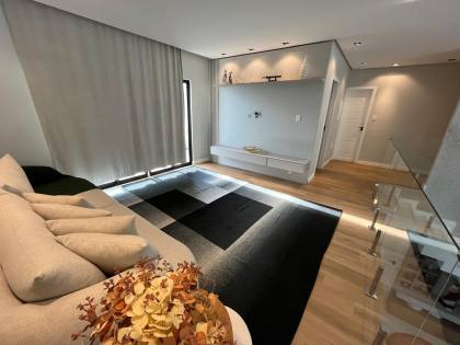 Casa à Venda no Condomínio Terras Alphaville I