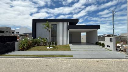 Casa à Venda – Condomínio Padang Beach Residence