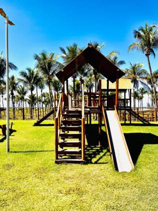 Terreno à Venda no Condomínio Ville Al Maré