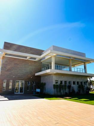 Terreno à Venda no Condomínio Ville Al Maré