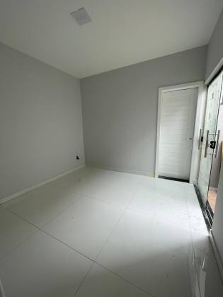 Casa à venda no bairro Aruana