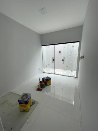 Casa à venda no bairro Aruana