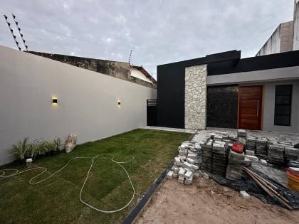 Casa à venda no bairro Aruana