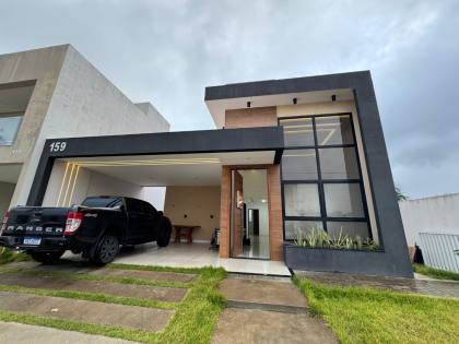 Casa à Venda – Condomínio Maluí Residence