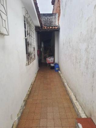 Casa à Venda – Bairro Suissa