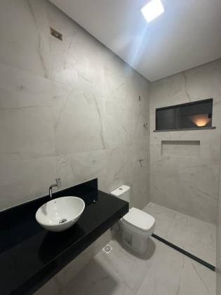 Casa à Venda no Luar da Barra – Fino Acabamento!