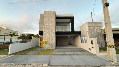 Excelente casa à venda– Condomínio Sol e Praia